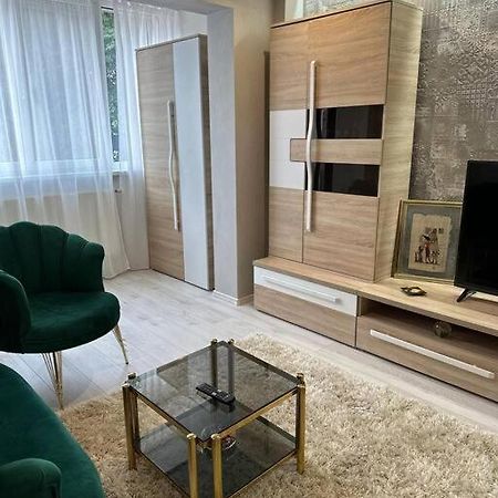 Stylish Apartment In Dambu Marosvásárhely Kültér fotó