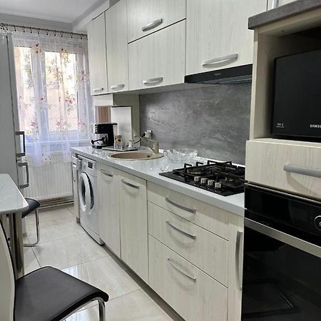 Stylish Apartment In Dambu Marosvásárhely Kültér fotó